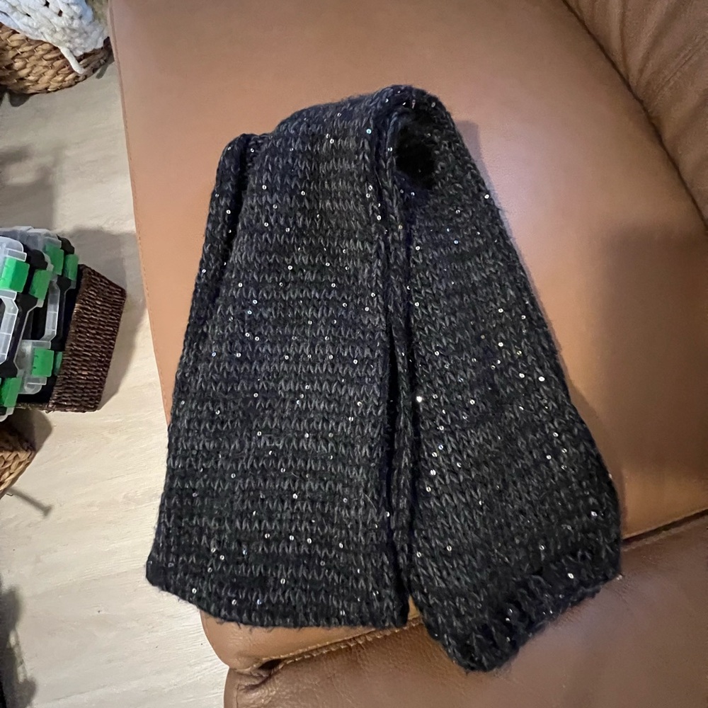 OLD NAVY BLACK SEQUIN SCARF